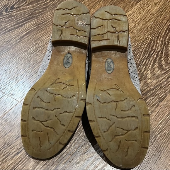 Soffit booties - Picture 4 of 5